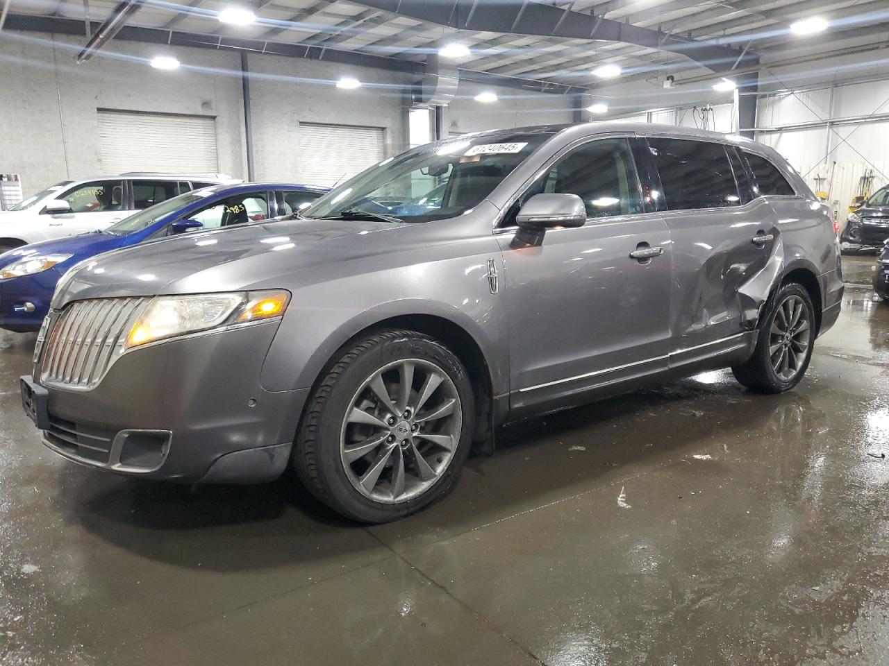 LINCOLN MKT 2010