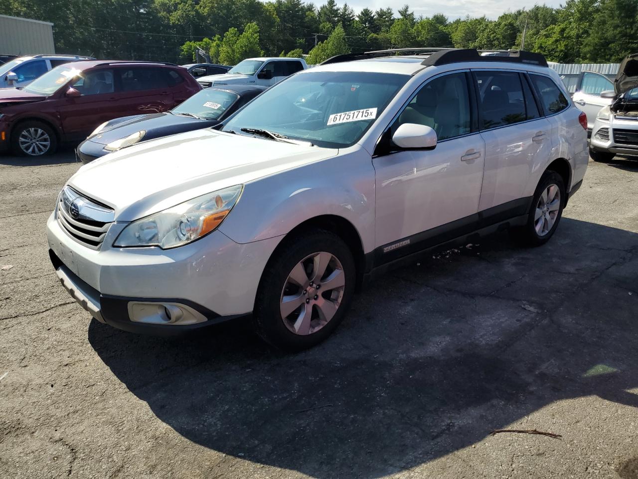 SUBARU OUTBACK 2. 2011