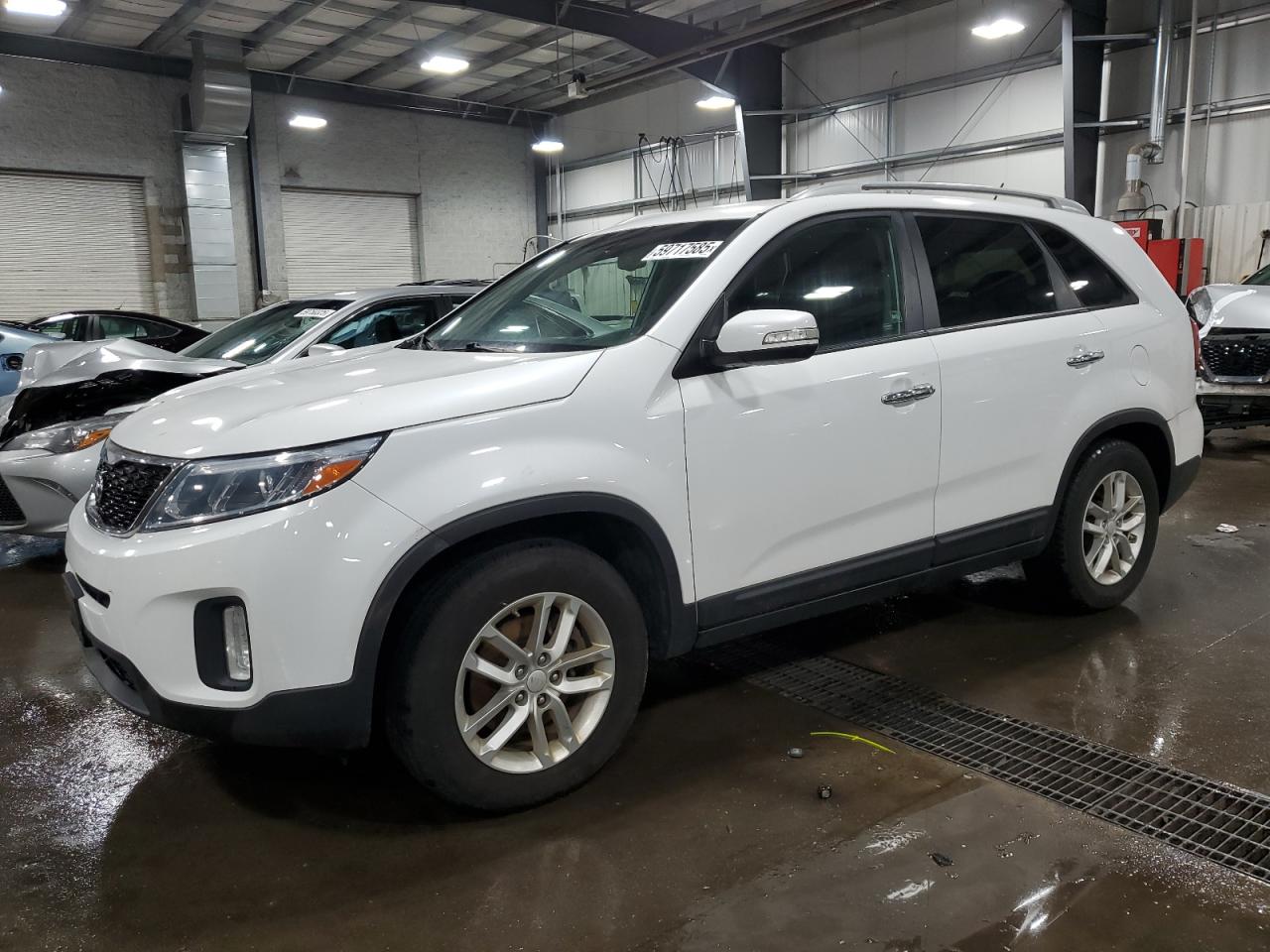 KIA SORENTO LX 2015