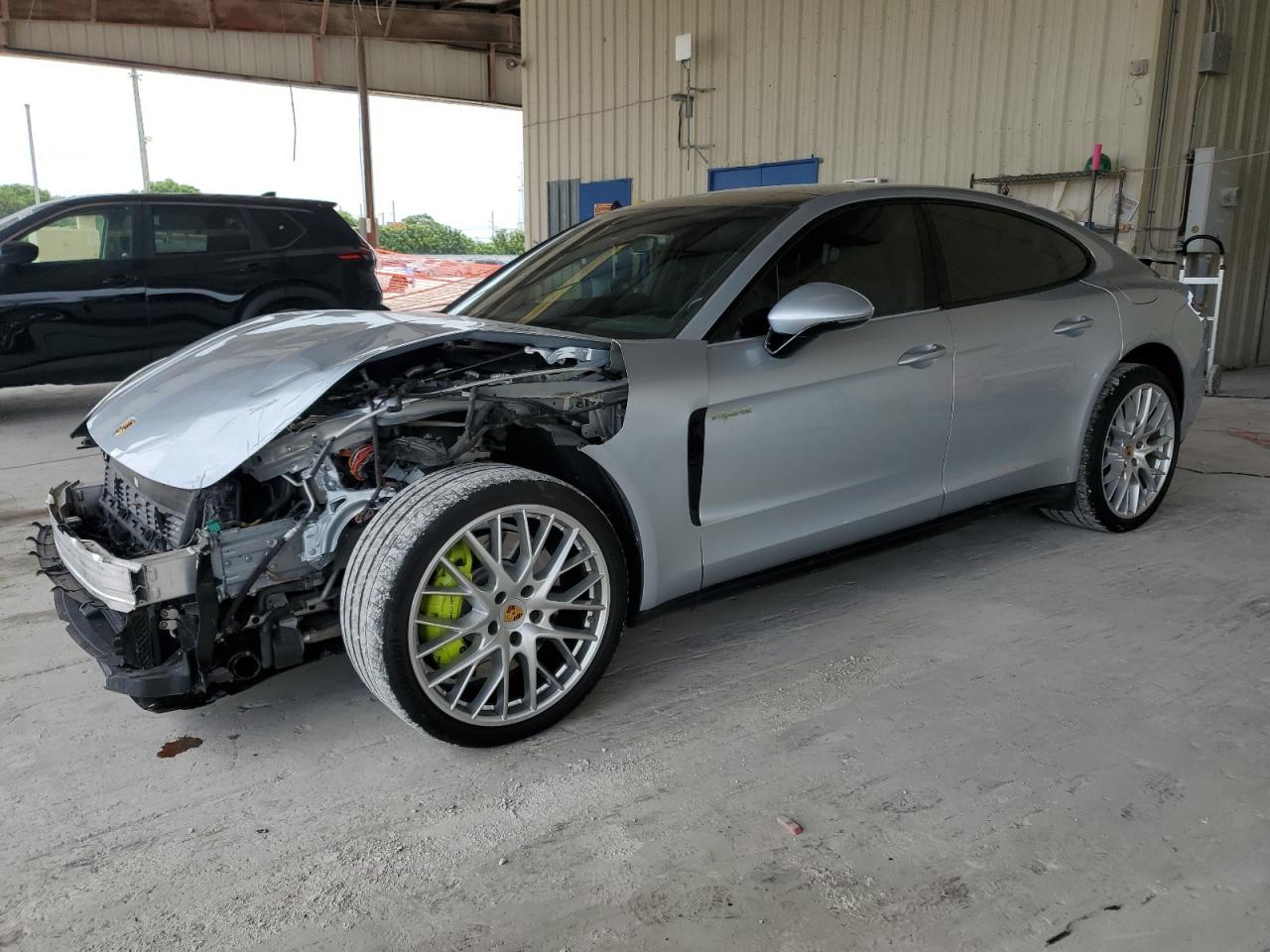 PORSCHE PANAMERA 4 2018