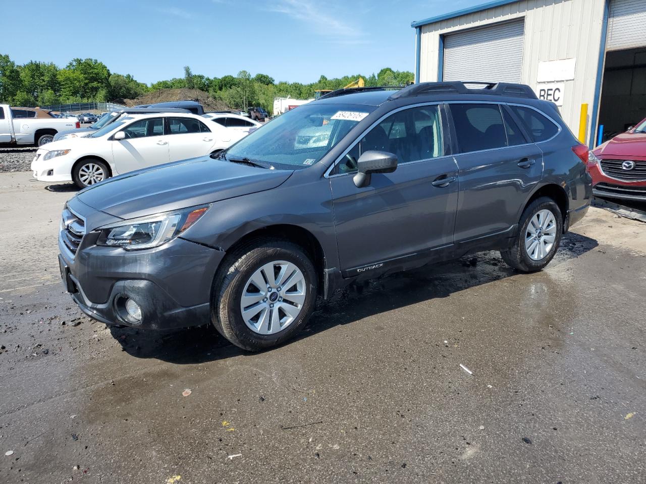 SUBARU OUTBACK 2. 2018
