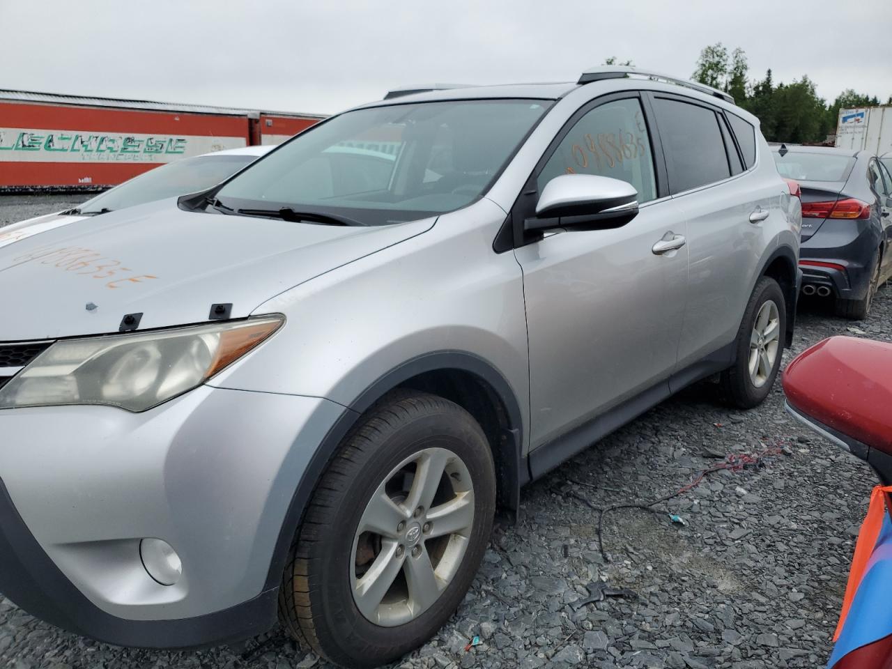 TOYOTA RAV4 XLE 2013