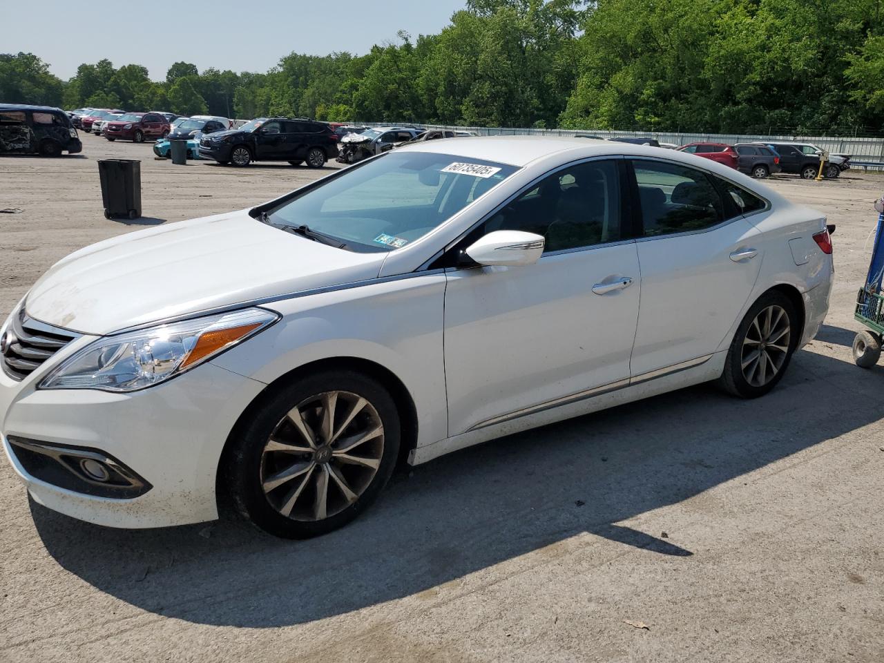 HYUNDAI AZERA 2016