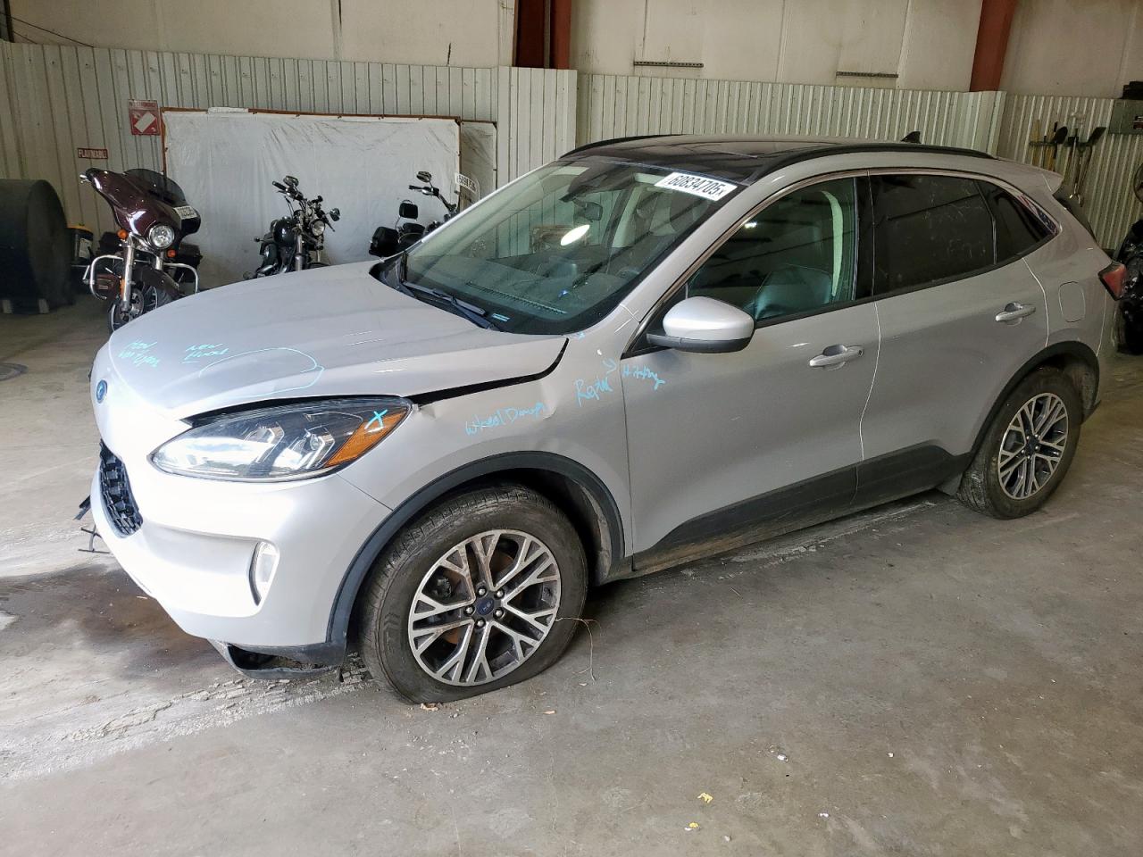FORD ESCAPE 2020