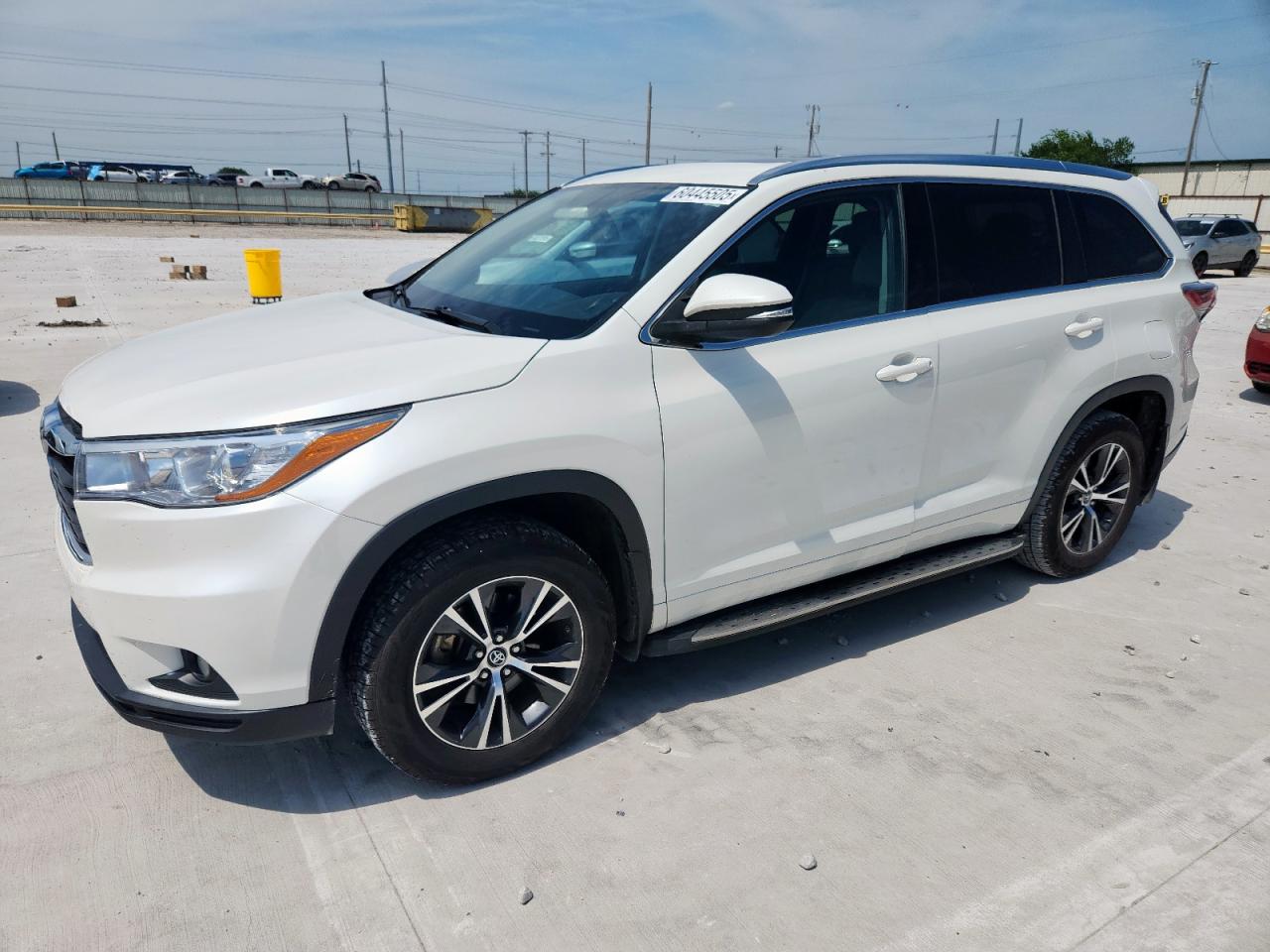 TOYOTA HIGHLANDER 2016