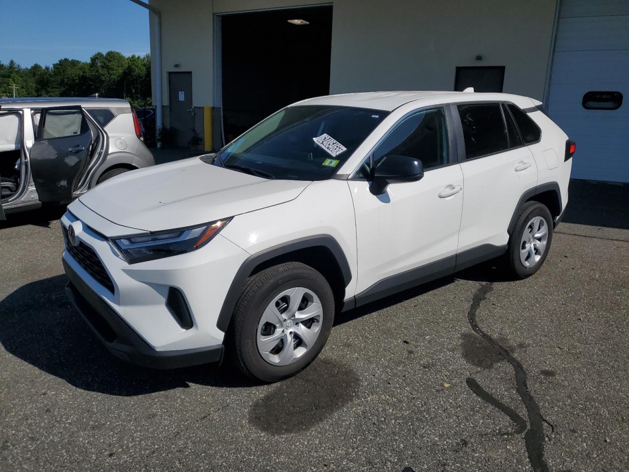 TOYOTA RAV4 LE 2024
