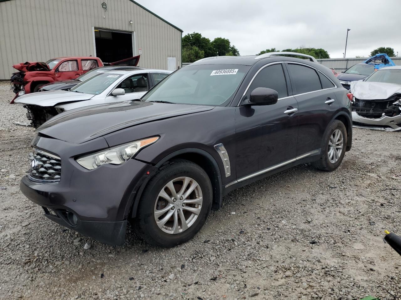 INFINITI FX35 2011