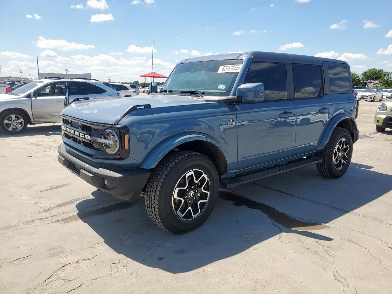 FORD BRONCO OUT 2024