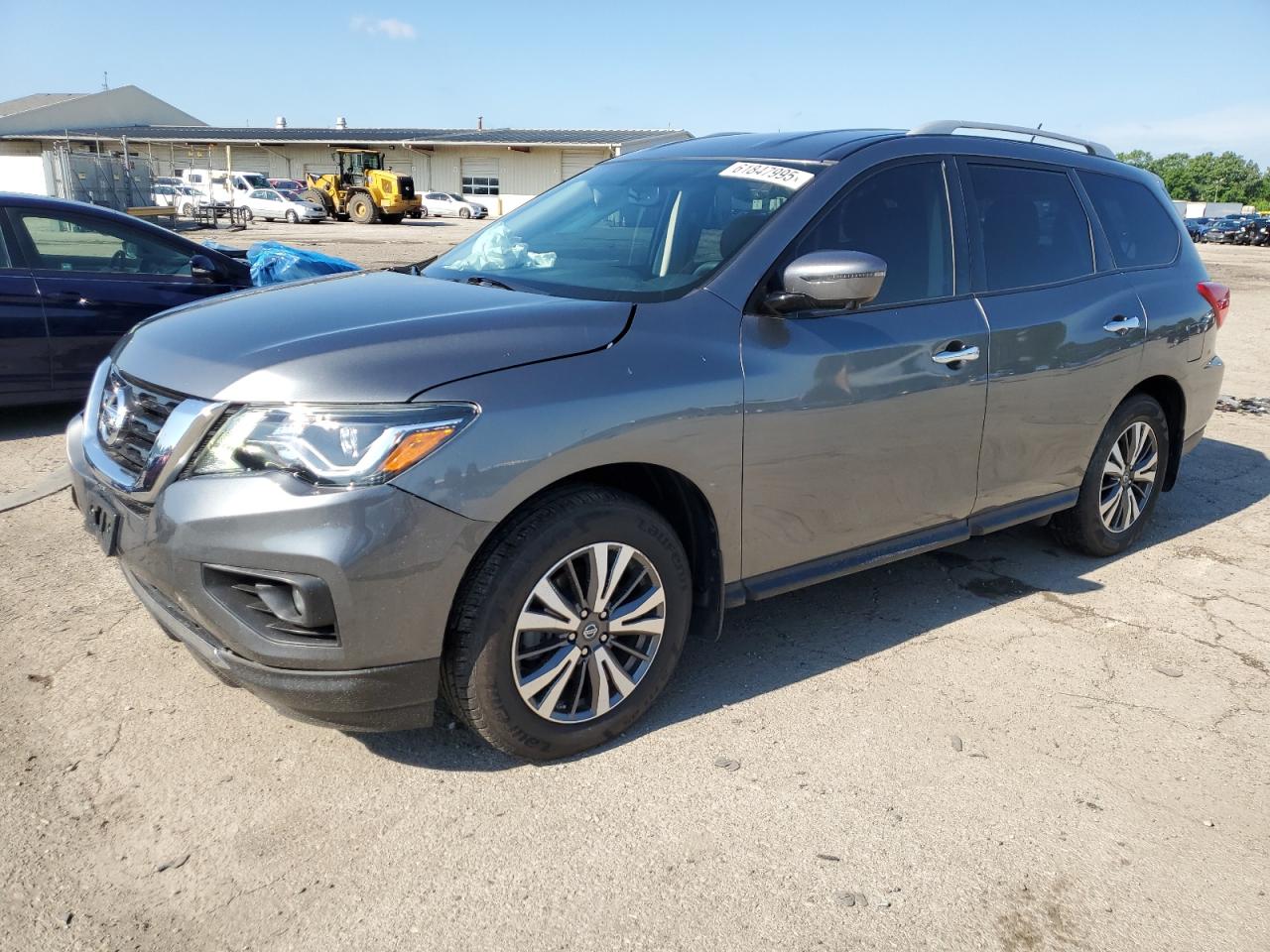 NISSAN PATHFINDER 2017