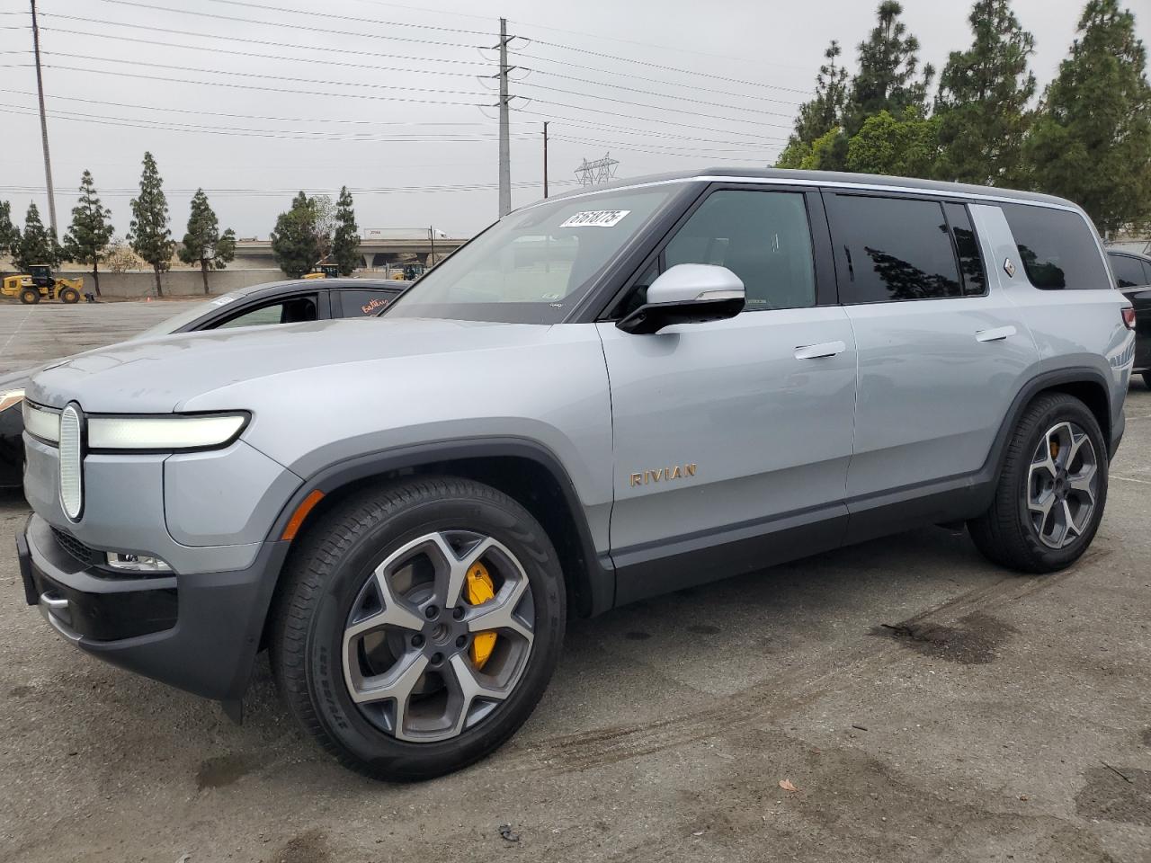 RIVIAN R1S ADVENT 2024