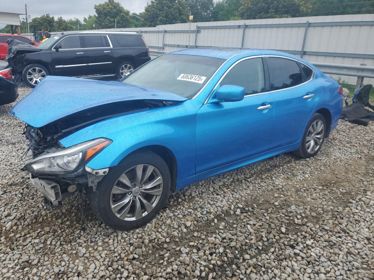 INFINITI M37 2013