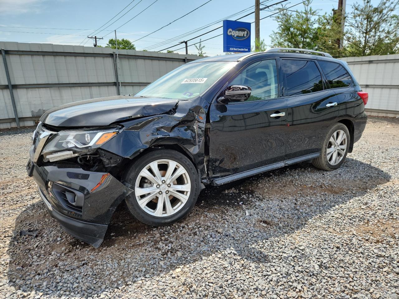 NISSAN PATHFINDER 2019