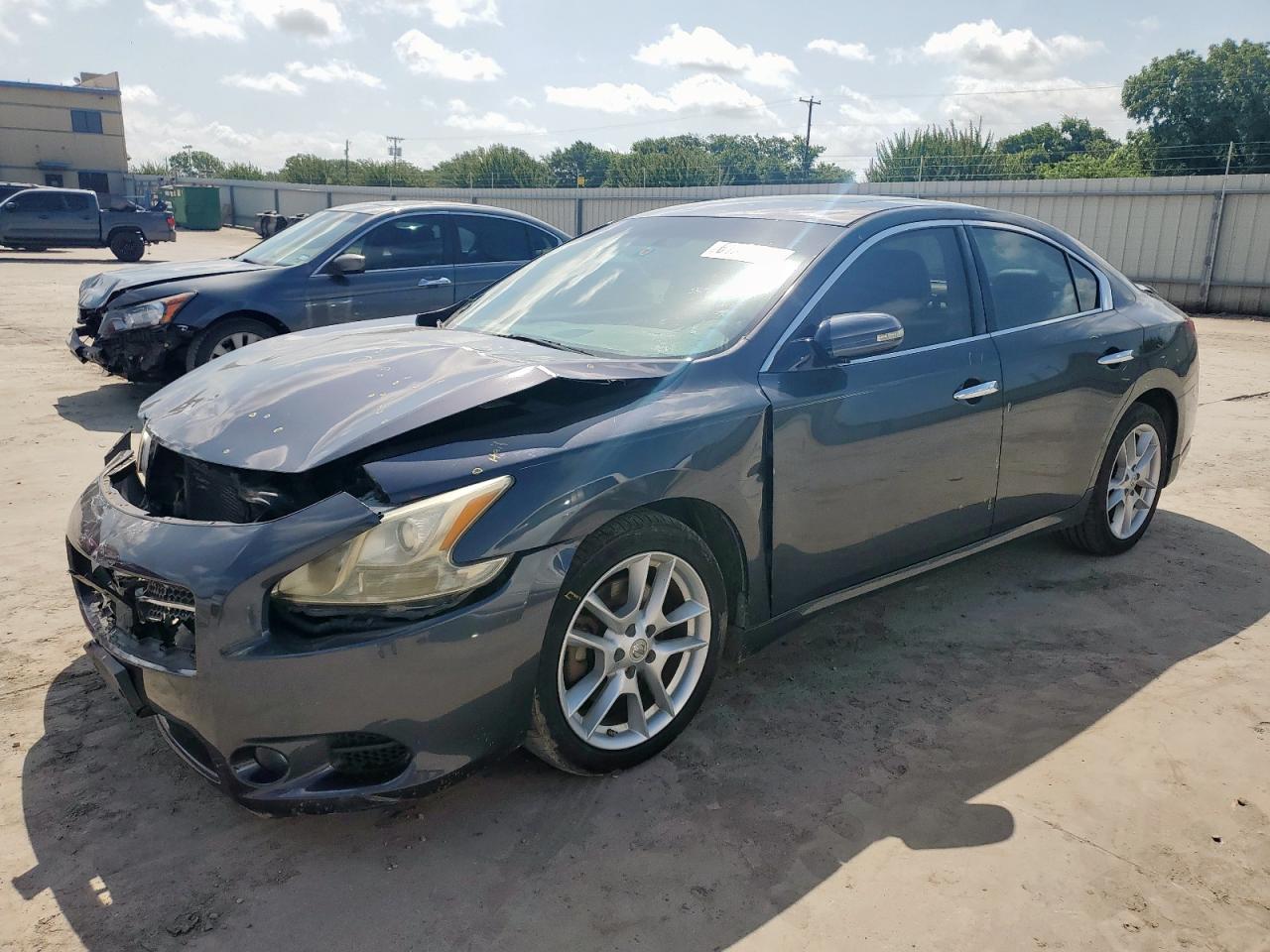 NISSAN MAXIMA S 2009