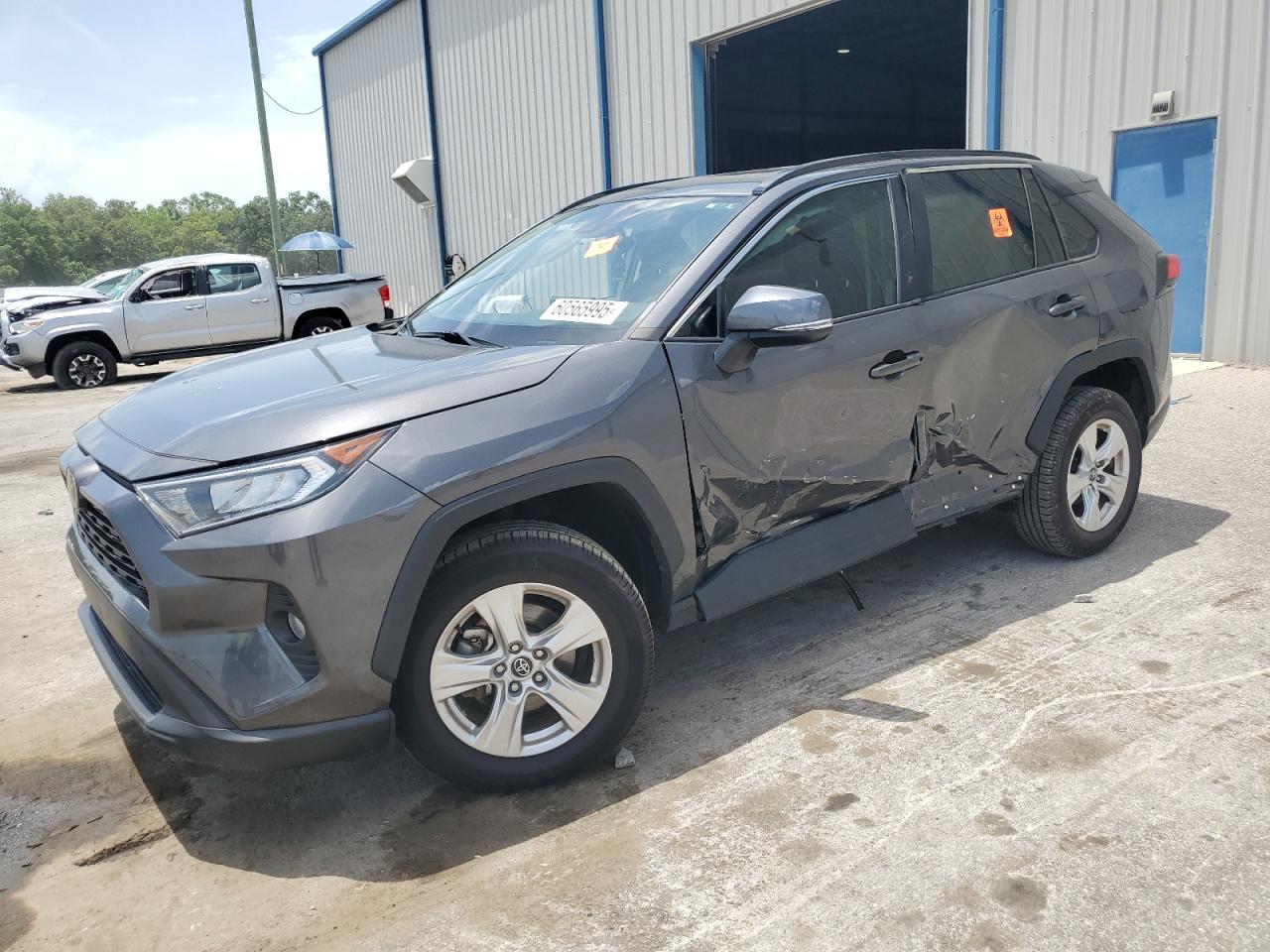TOYOTA RAV4 XLE 2020