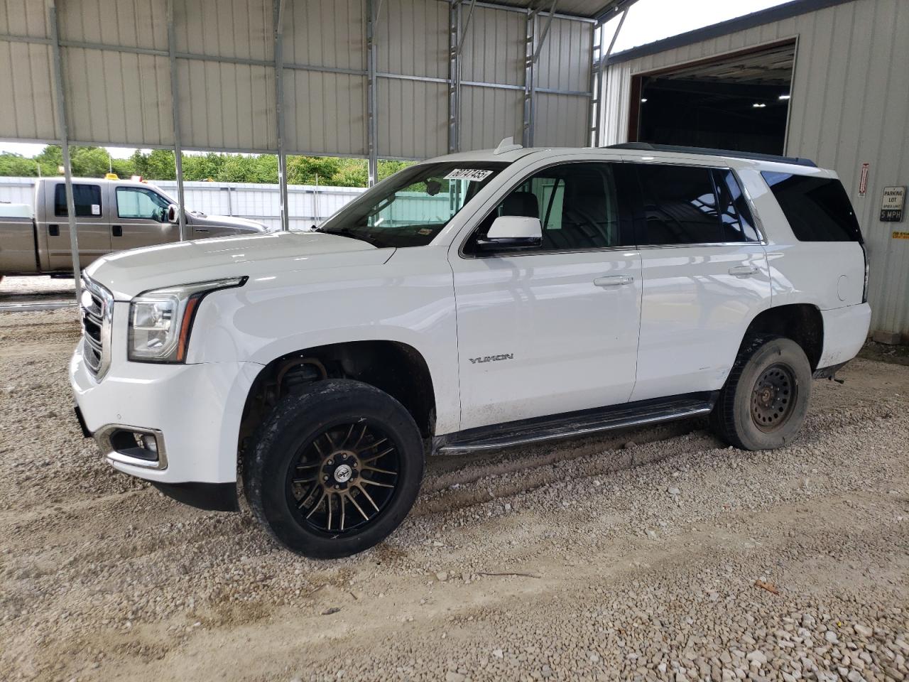 GMC YUKON SLT 2016