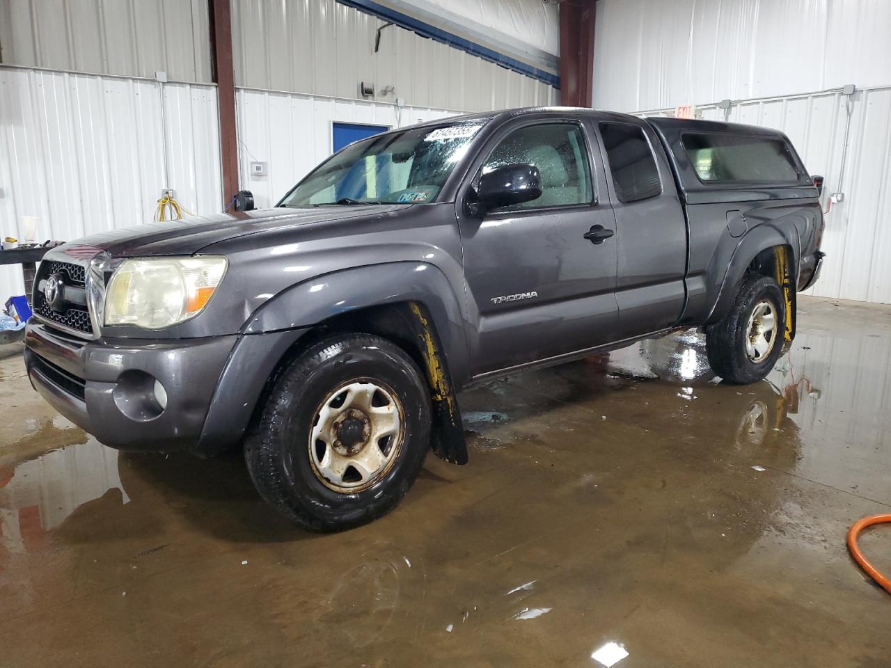 TOYOTA TACOMA ACC 2011