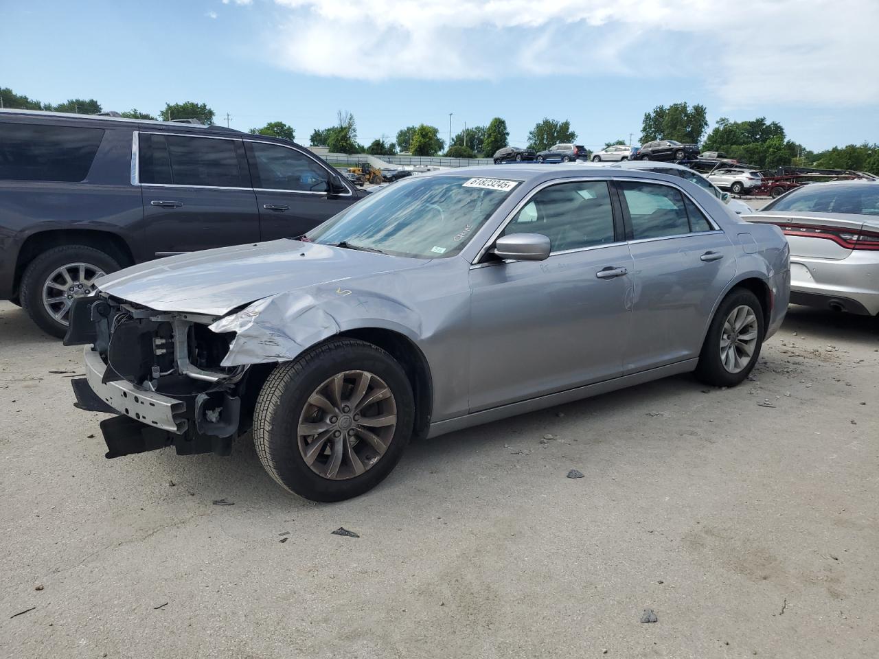 CHRYSLER 300 LIMITED 2015
