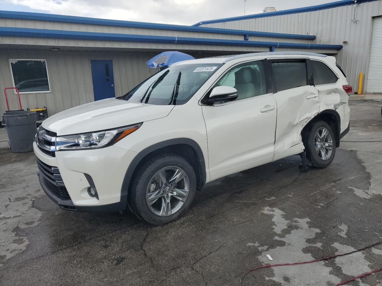TOYOTA HIGHLANDER 2019