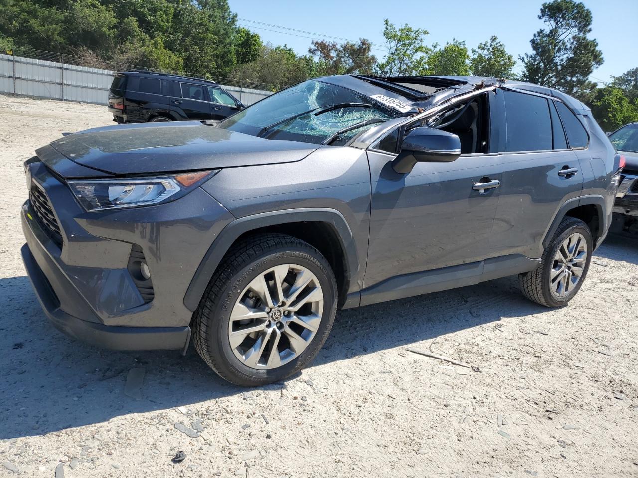 TOYOTA RAV4 XLE P 2021