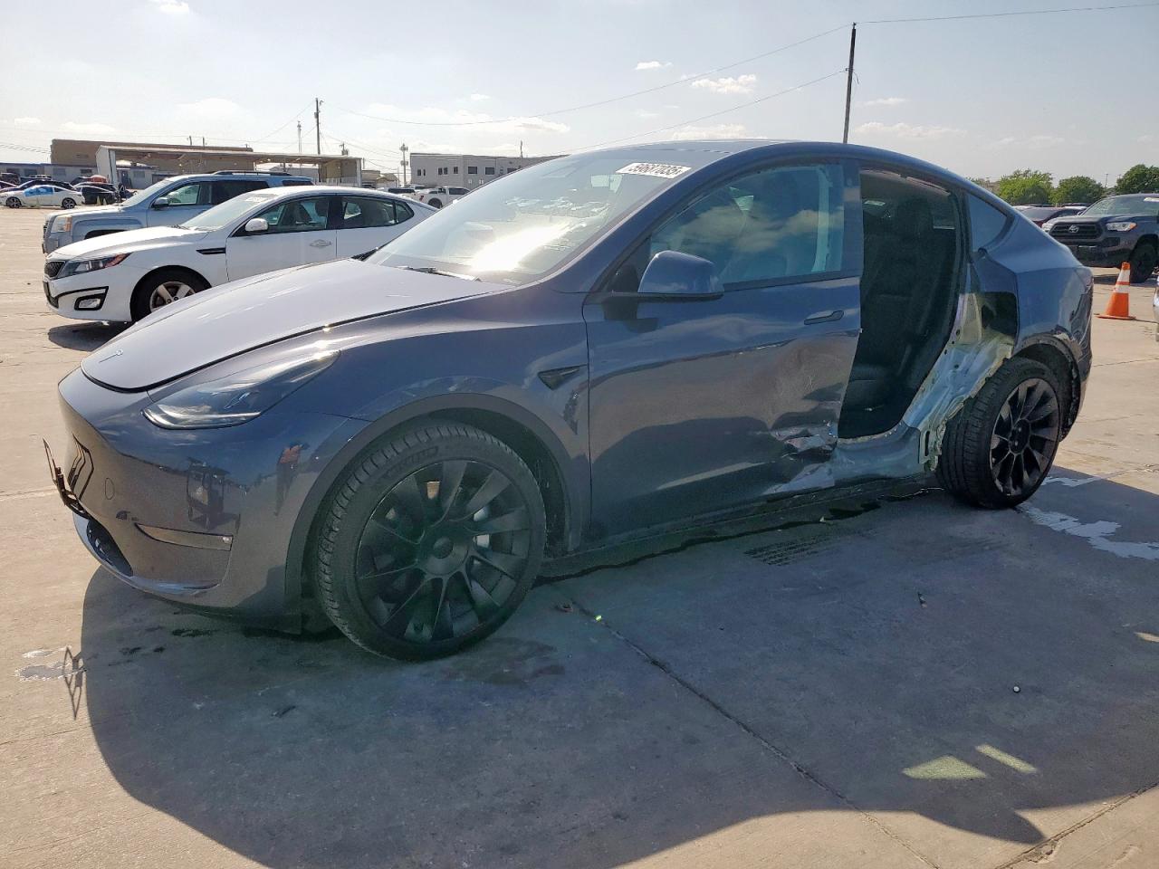 TESLA MODEL Y 2023