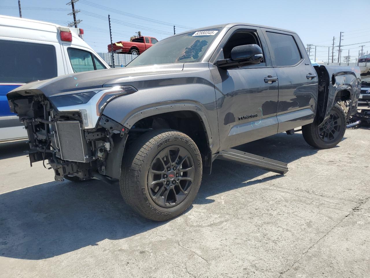 TOYOTA TUNDRA CRE 2024