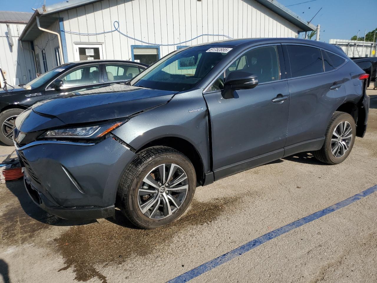 TOYOTA VENZA LE 2021