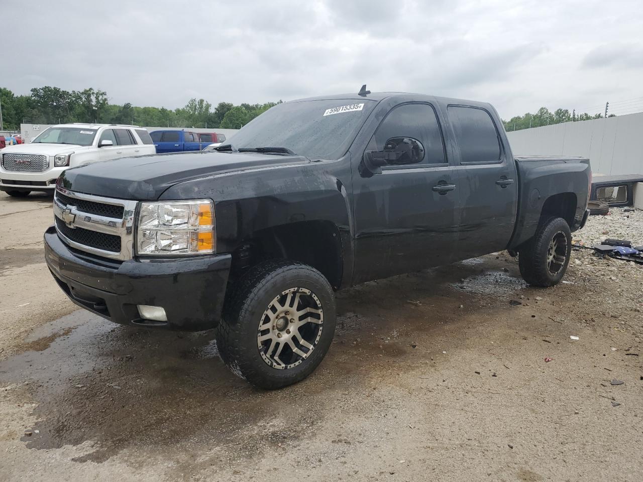 CHEVROLET SILVERADO 2011