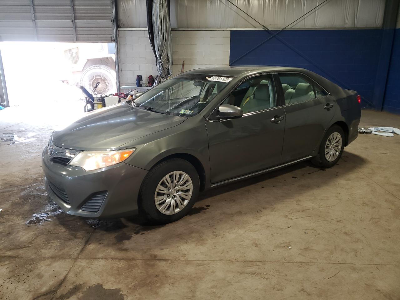 TOYOTA CAMRY BASE 2012