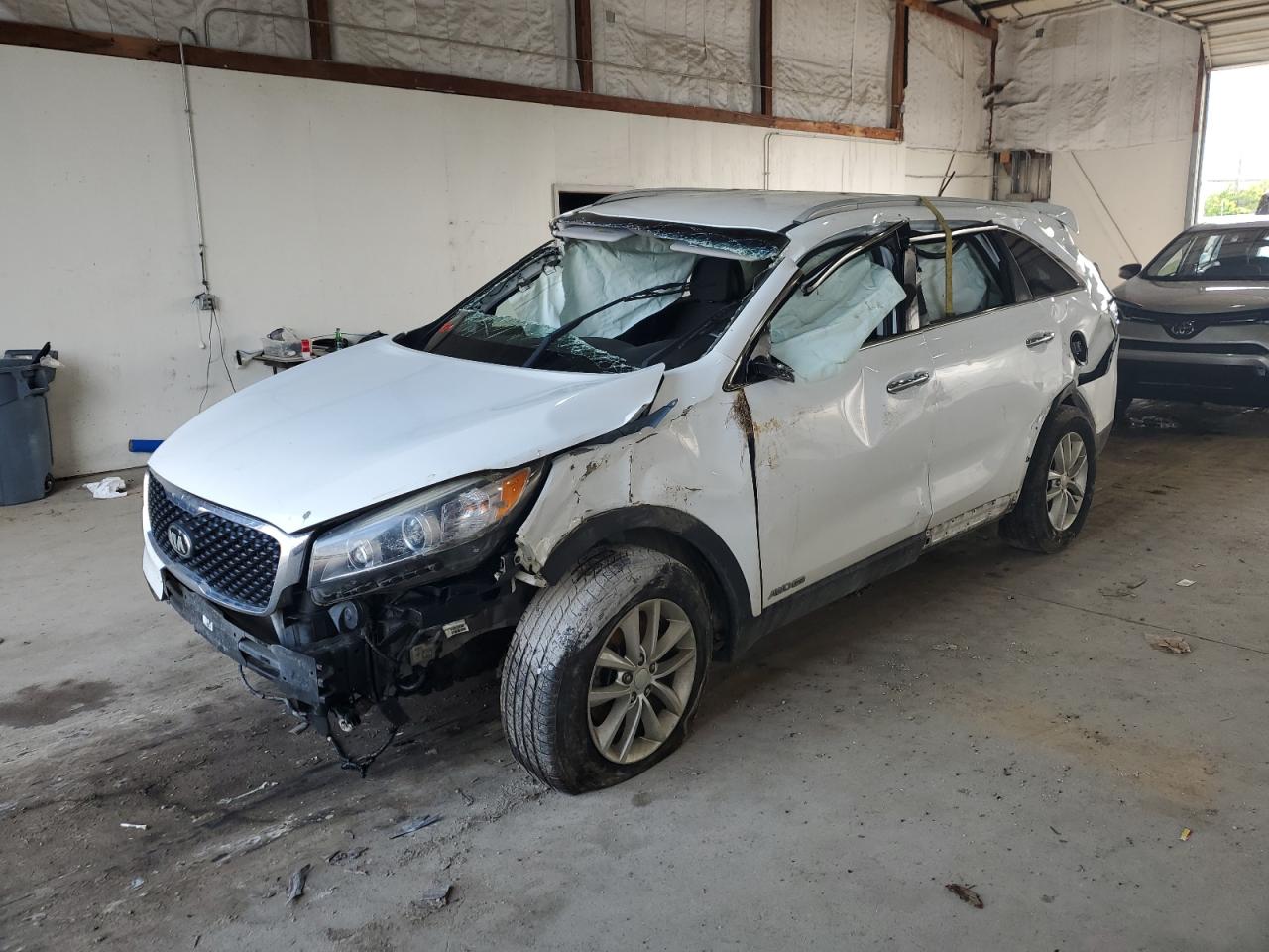 KIA SORENTO LX 2017