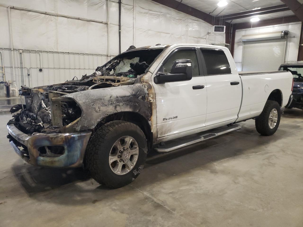 RAM 2500 BIG HORN 2023
