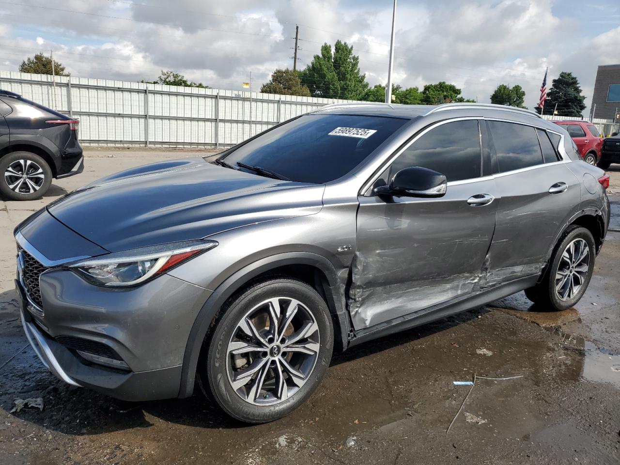 INFINITI QX30 2017