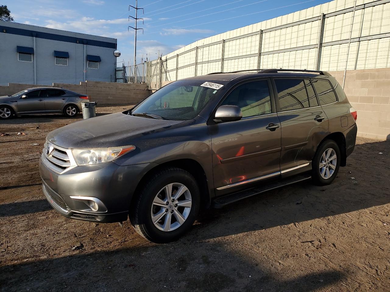 TOYOTA HIGHLANDER 2011