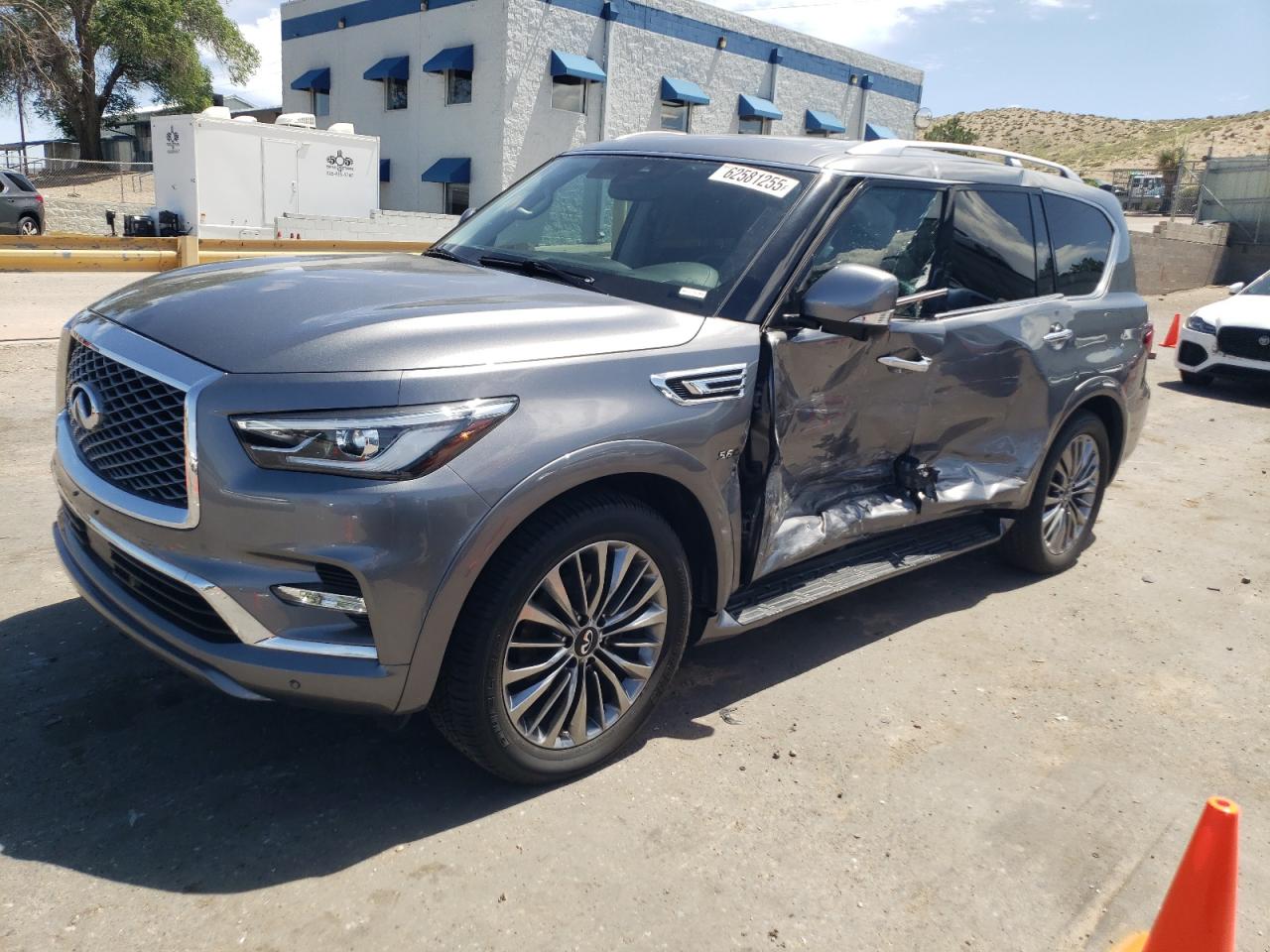 INFINITI QX80 LUXE 2019