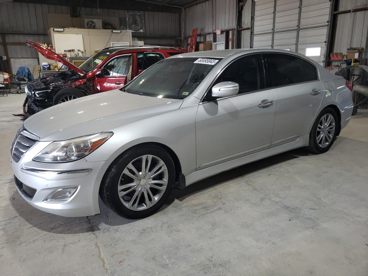 HYUNDAI GENESIS 4. 2012