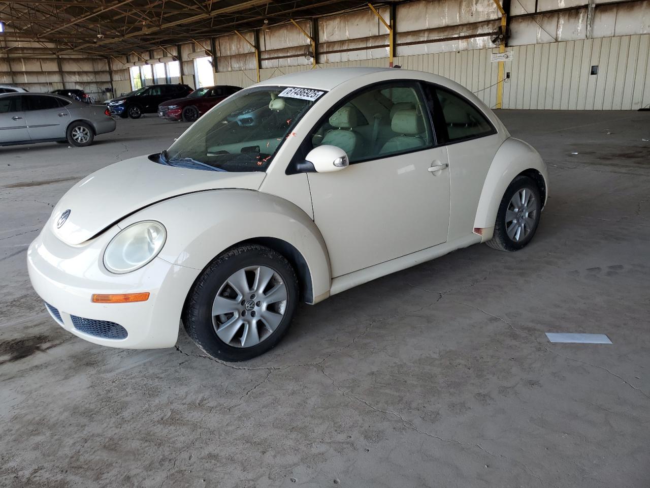 VOLKSWAGEN NEW BEETLE 2010