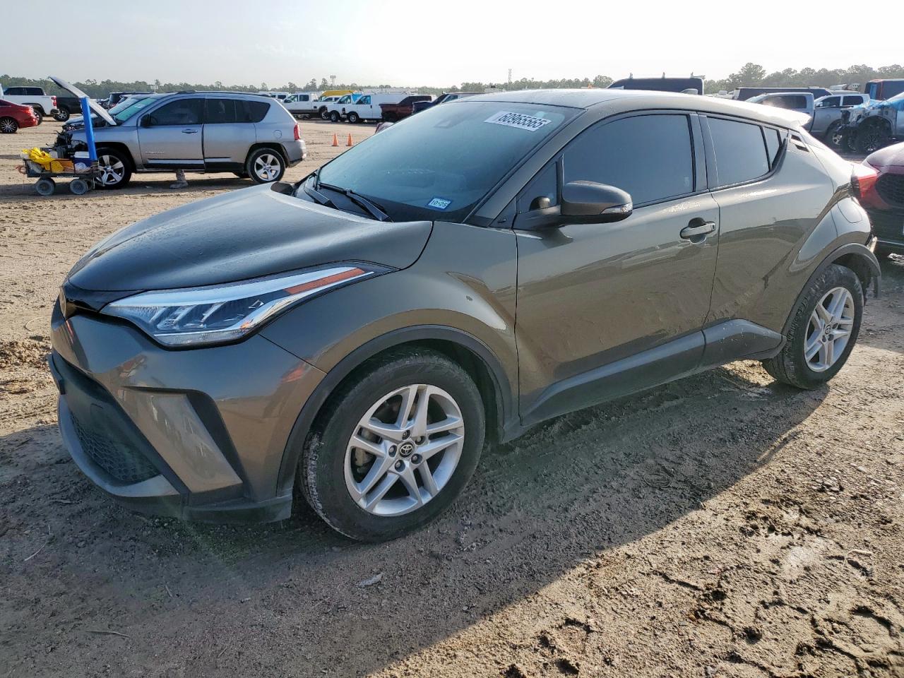 TOYOTA C-HR XLE 2021
