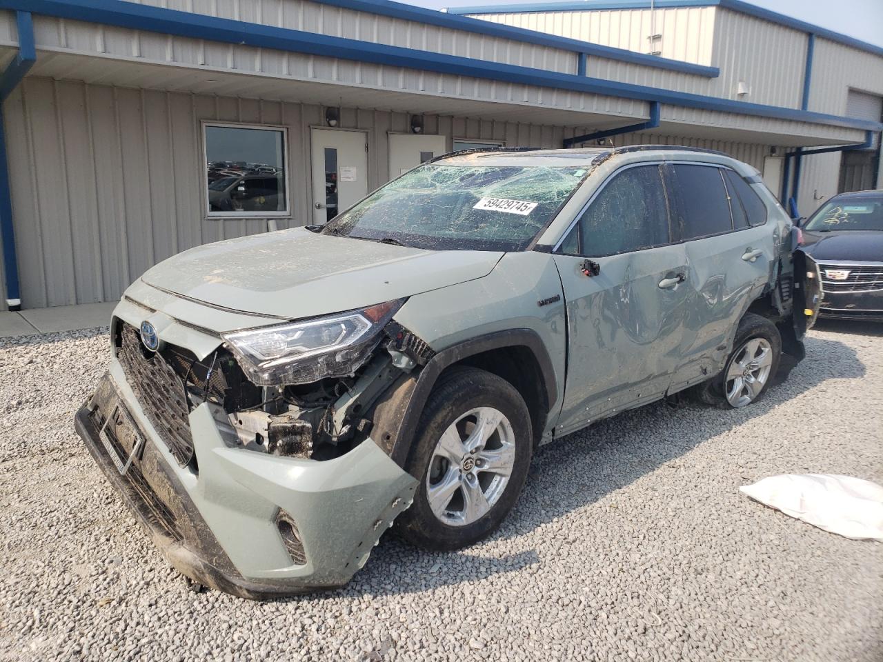 TOYOTA RAV4 XLE 2021