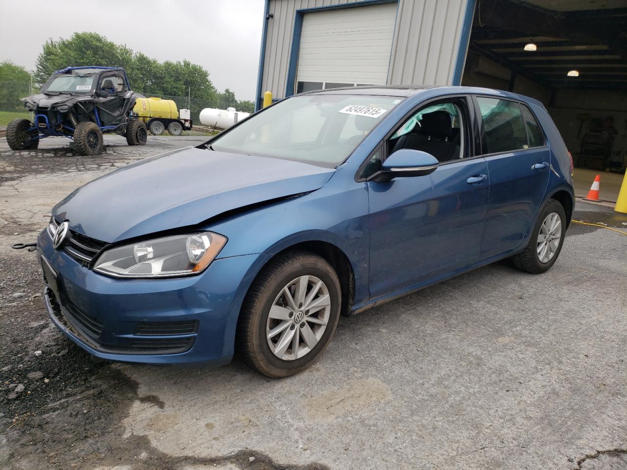 VOLKSWAGEN GOLF 2016