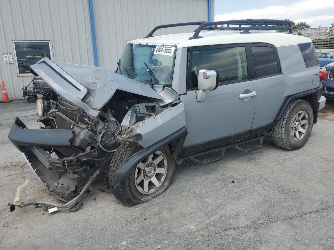 TOYOTA FJ CRUISER 2014
