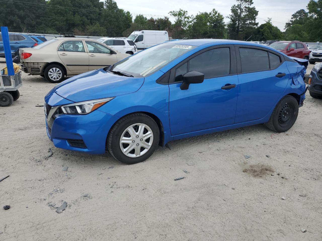 NISSAN VERSA 2020