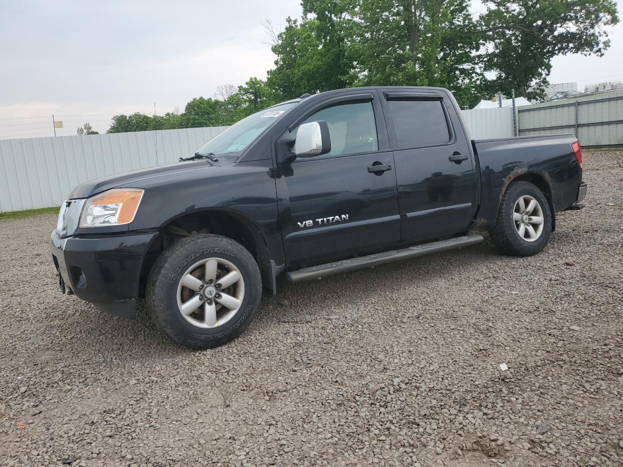 NISSAN TITAN S 2013