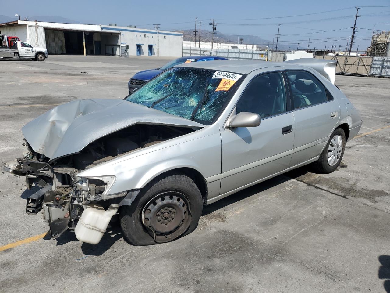 TOYOTA CAMRY CE 2001