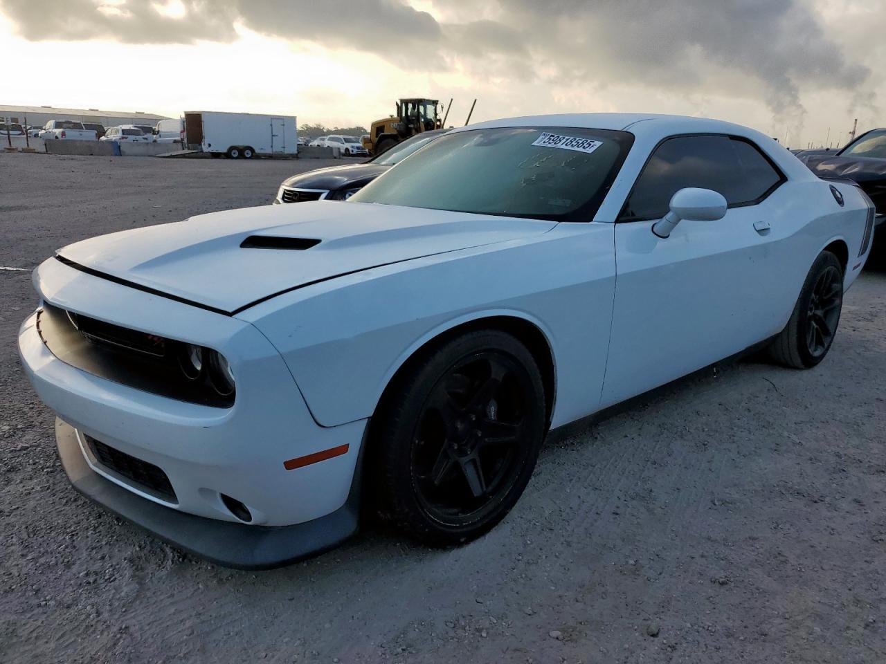 DODGE CHALLENGER 2016