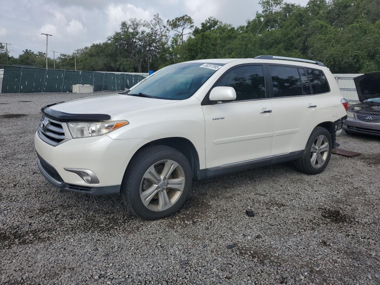 TOYOTA HIGHLANDER 2013