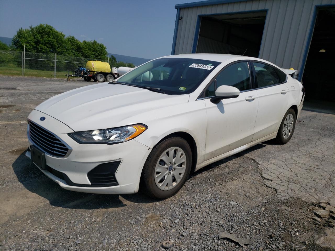FORD FUSION S 2019