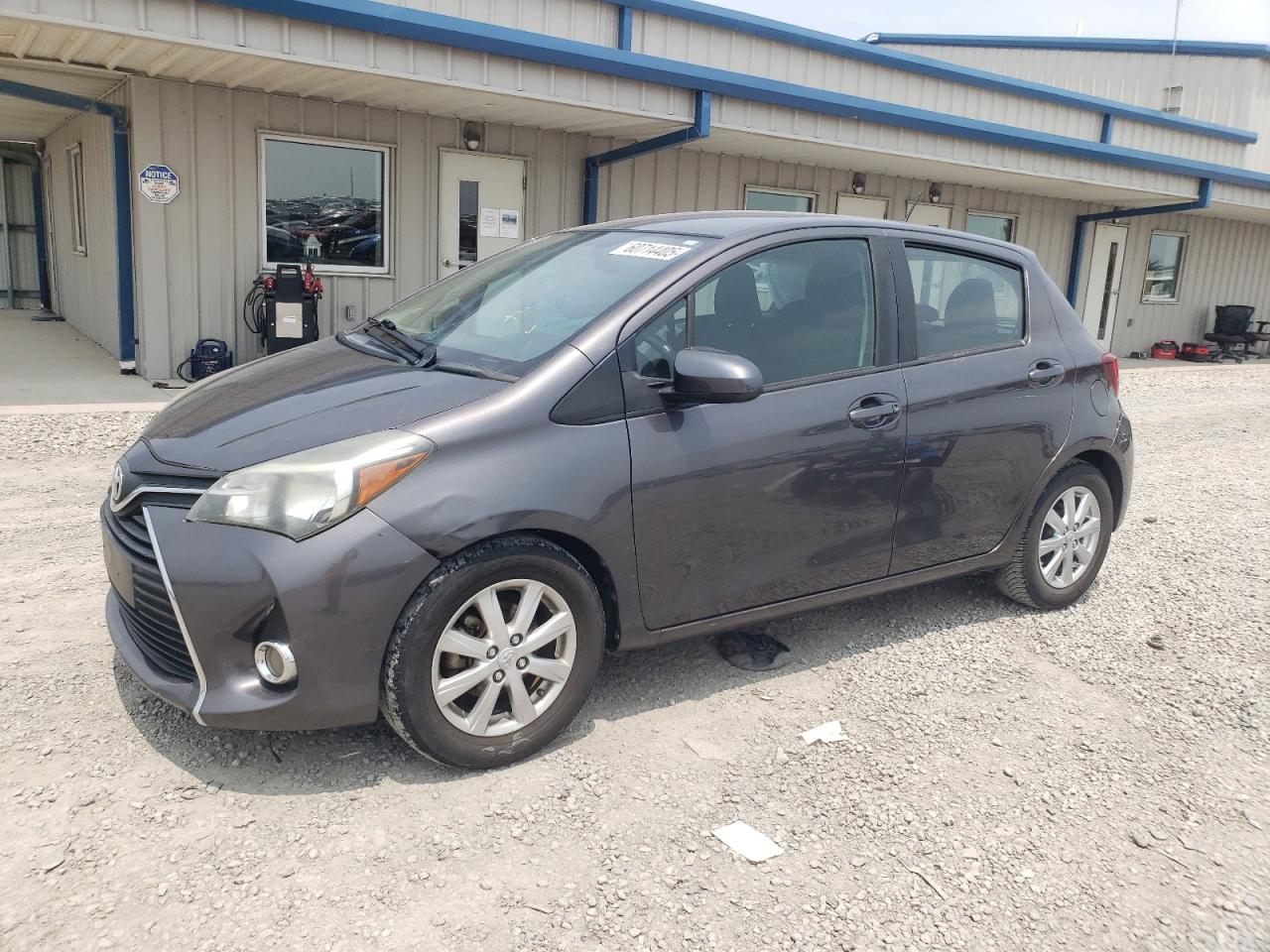 TOYOTA YARIS 2015