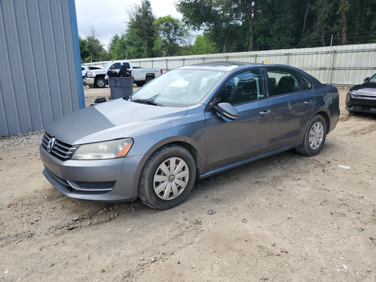 VOLKSWAGEN PASSAT S 2013