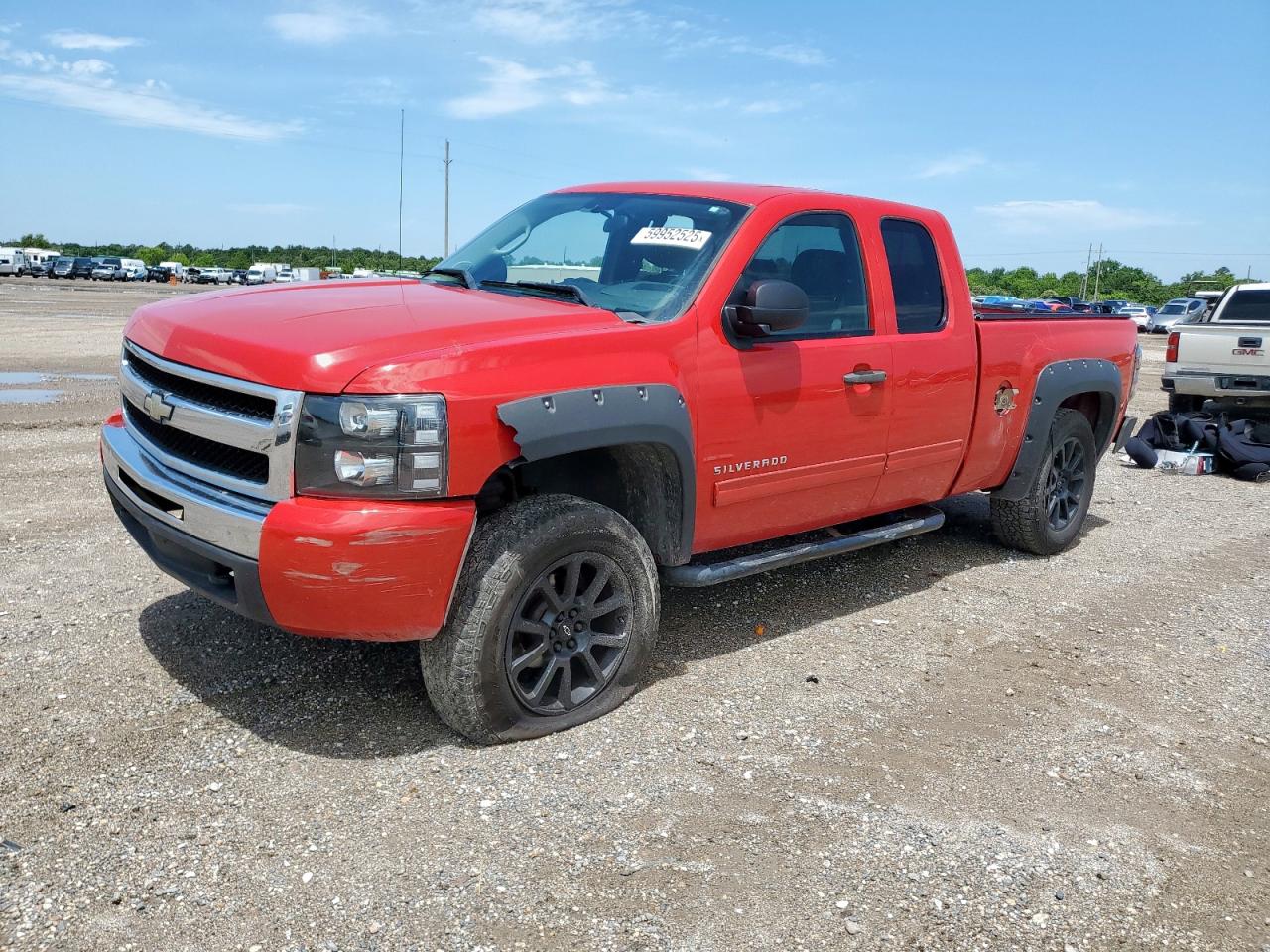 CHEVROLET SILVERADO 2011