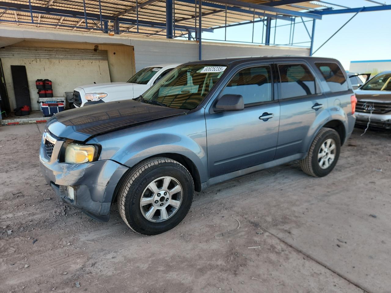 MAZDA TRIBUTE I 2010
