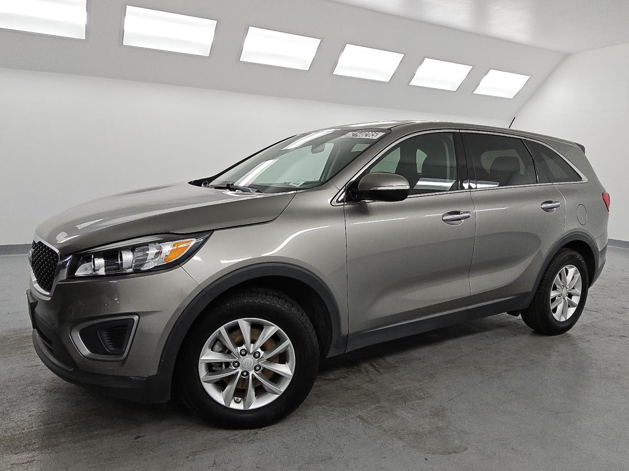 KIA SORENTO LX 2016
